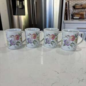 Gailstyn-Sutton Temptation Fine China Coffee Mugs Set of 4 Japan